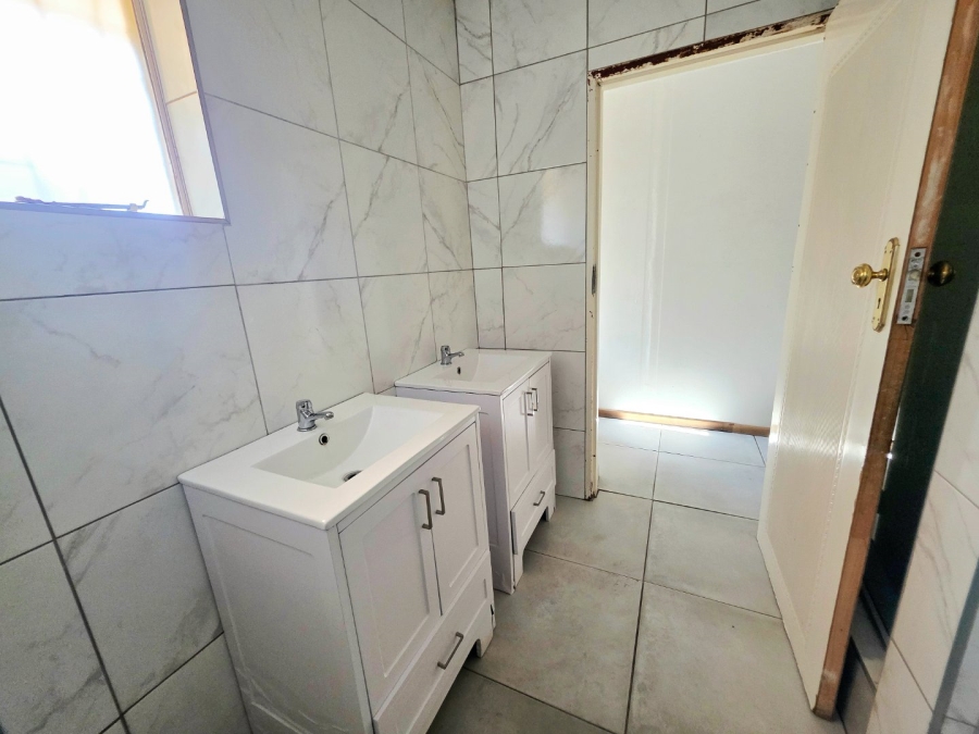 17 Bedroom Property for Sale in Universitas Free State